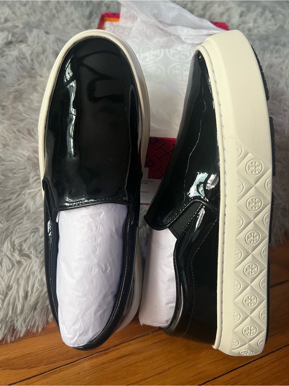 Tory Burch Black Ladybug Patent Slip-On Sneakers with Cream Platform Sole Size:8